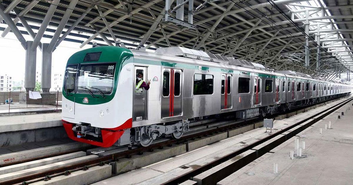 কারিগরি ত্রুটিতে ১ ঘণ্টা বন্ধ ছিল মেট্রোরেল