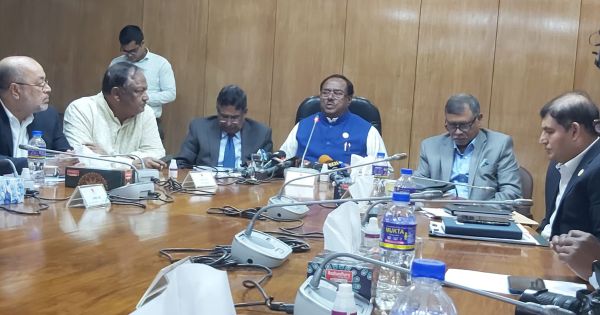 ৪২ টাকা কেজিতে চাল, ২৮ টাকায় ধান কিন‌বে সরকার