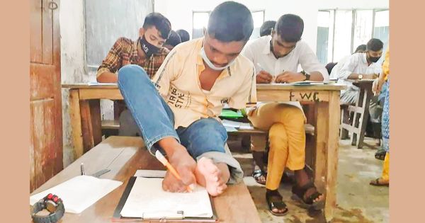 ২ হাতছাড়া জন্ম নেয়া মানিক পেল জিপিএ-৫