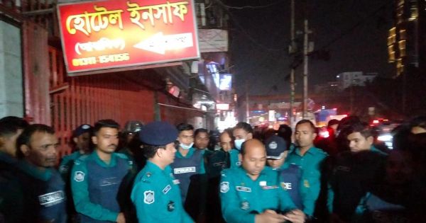 রাজধানীতে পুলিশের  ‘ব্লক রেইড’