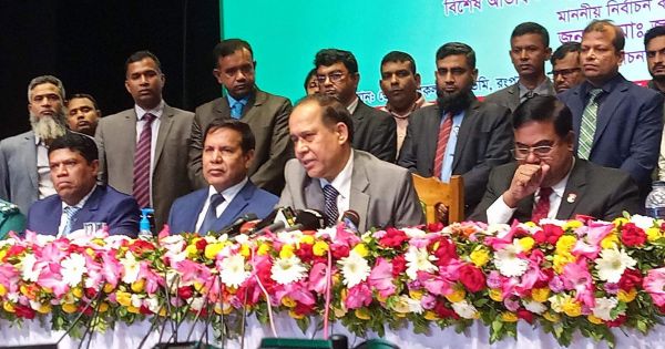রাজনৈতিক দলগুলোই লেভেল প্লেয়িং ফিল্ড তৈরি করবে: সিইসি
