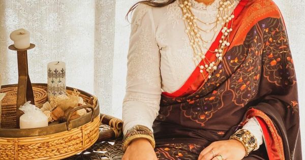 শীতের জুতসই ব্লাউজ