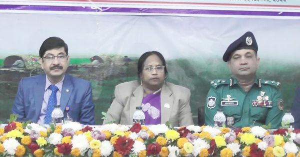 নির্ভয়ে পছন্দের প্রার্থীকে ভোট দেয়ার আহ্বান ইসি রাশিদার