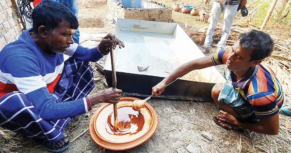 চাহিদার তুলনায় উৎপাদন কম খেজুর গুড়ের