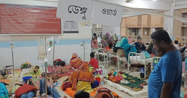 ডেঙ্গুতে আরও ১১ মৃত্যু, হাসপাতালে ১৮০২
